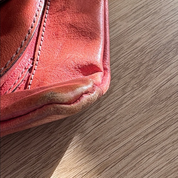 Preloved Fossil crossbody - Picture 5 of 8